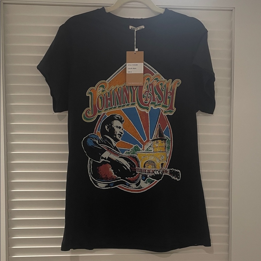 Johnny Cash Distressed Graphic Tee